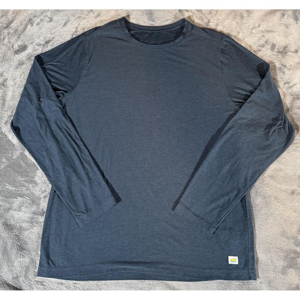 Vuori Shirt Mens Medium Blue Long Sleeve Lightweight Crewneck Tee Casual Top